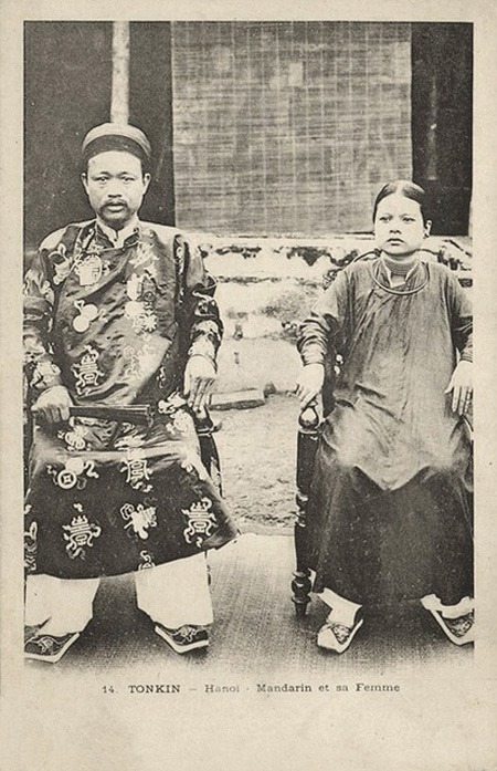 Những hình phạt của vua Minh Mạng khiến quan tham khiếp vía