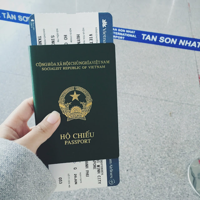 Hộ chiếu Việt Nam: Hãy khám phá bức ảnh đẹp ngất ngây này và cảm nhận được giá trị của hộ chiếu Việt Nam. Nó không chỉ cho bạn quyền đi lại tự do trên khắp thế giới mà còn thể hiện sự tự hào về đất nước mình.